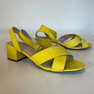 BC vegan suede Smell The Roses yellow block heel sandal size 9.5